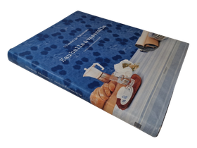 Kirja (Kauhalla & Vasaralla - Ullamaija Hänninen)