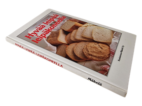 Kirja (Hyvää leipää leipäkoneella)