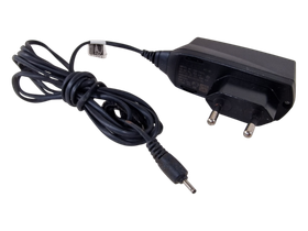 Pienipäinen laturi (Nokia AC-4E)