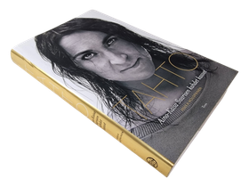 Kirja (Tahto Anne-Kaisa Saarisen kahdet kasvot - Pekka Holopainen)