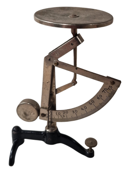 Vintage kirjevaaka (korkeus 13,5cm)