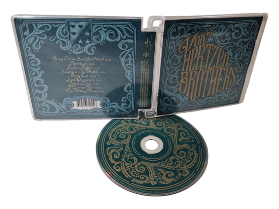 CD -levy (Von Hertzen Brothers - Love Remains The Same)