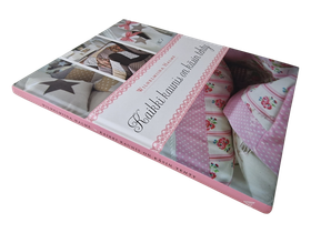 Kirja (Kaikki kaunis on käsin tehty - Wilhelmiina Halme)