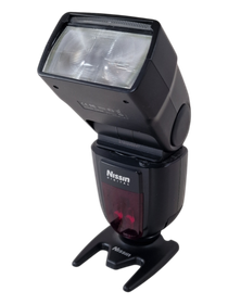 Salamavalo (Nissin Di700 for Canon)
