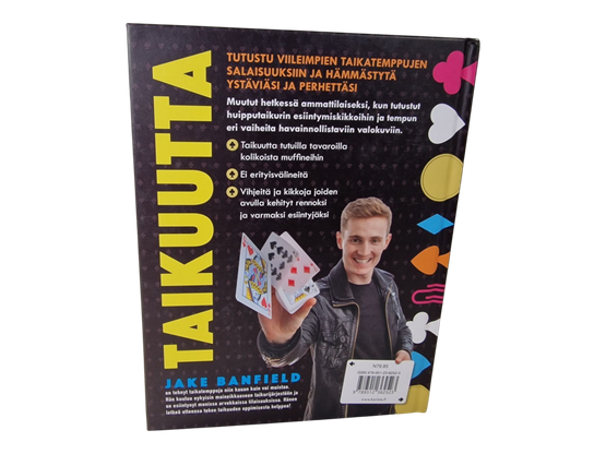 Kirja (Taikatemppuja korteilla, kolikoilla ja tutuilla tavaroilla - Jake Banfield)