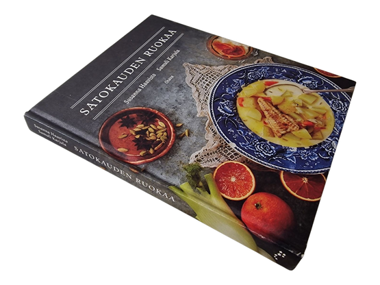 Kirja (Satokauden Ruokaa - Susanna Haavisto)