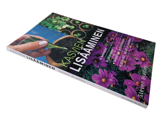 Kirja (Kasvien Lisääminen - Steven Bradley)