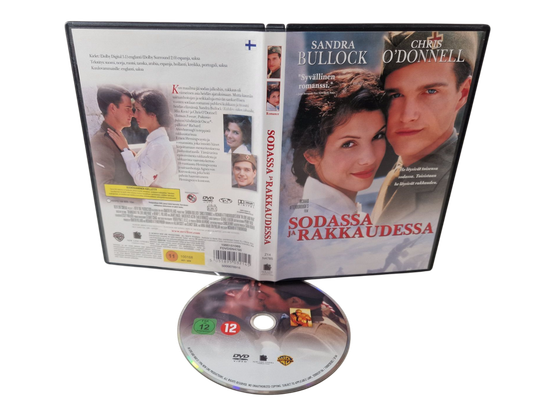 DVD -elokuva (Sodassa ja Rakkaudessa) K12