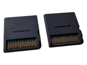 Kaksi Nintendo DS peliä (I love Horses & Hello Kitty & Friends)