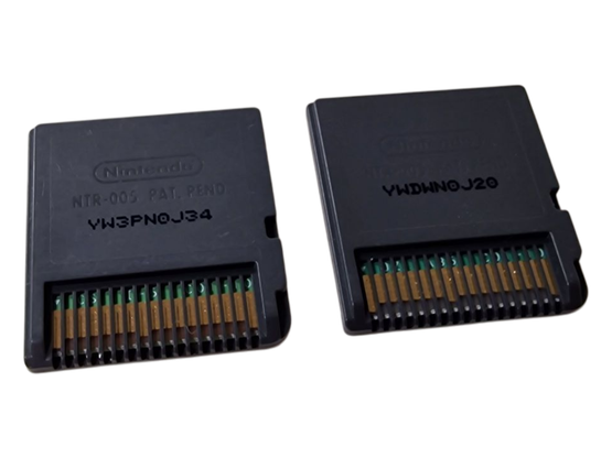 Kaksi Nintendo DS peliä (I love Horses & Hello Kitty & Friends)