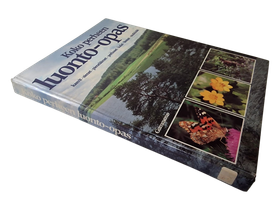 Kirja (Koko perheen luonto-opas - Ismo Nuuja)