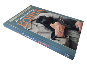 Kirja (Maankuuluja Koiria - Helena Vehkaoja)