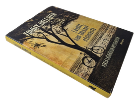 Kirja (Löydät kun lakkaat etsimästä - Tommy Hellsten)