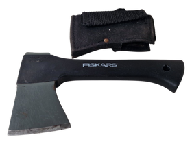 Pieni retkikirves (Fiskars)