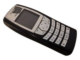 Puhelin (Nokia 6610i)