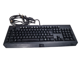 Taustavalaistu pelinäppäimistö (Razer BlackWidow Ultimate 2014)