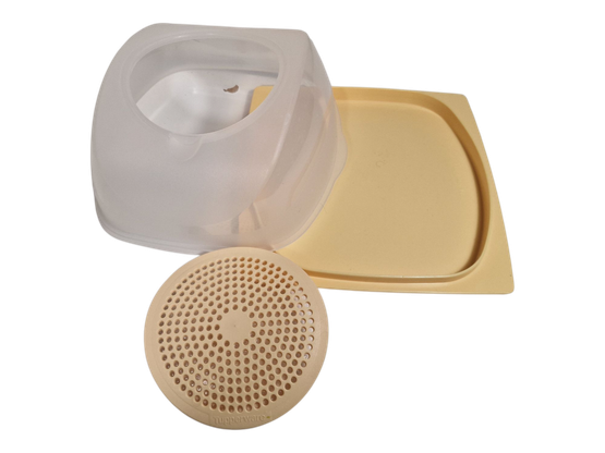 Iso juustokupu (Tupperware)