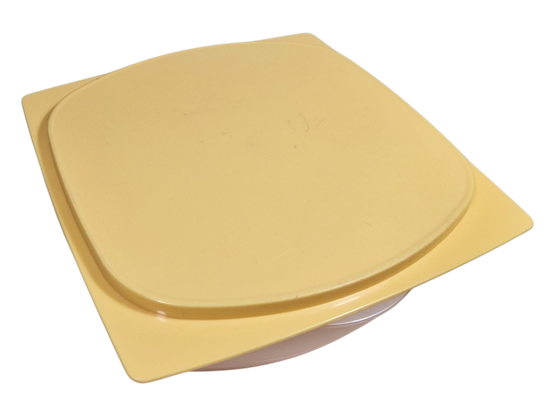 Iso juustokupu (Tupperware)