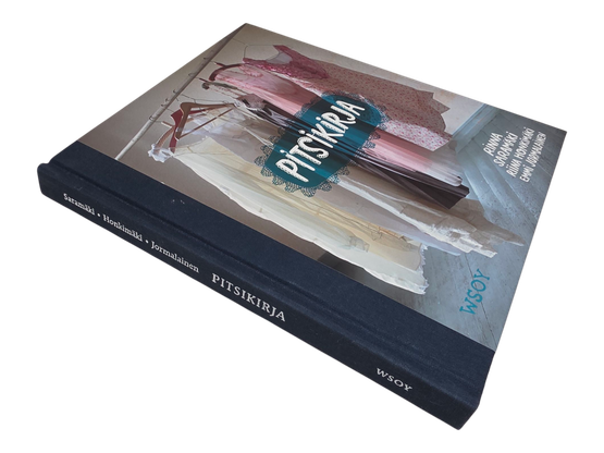 Kirja (Pitsikirja - Rinna Saramäki)