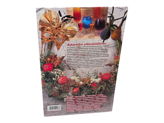 Kirja (Askartelun pikkujättiläinen - Pirkko Niemistö)