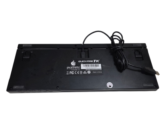 Taustavalaistu pelinäppäimistö (CM Storm Quickfire SGK-4020)