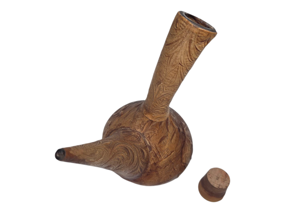 Viinikarahvi nahkapäällysteellä