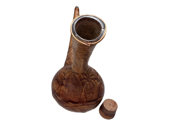 Viinikarahvi nahkapäällysteellä