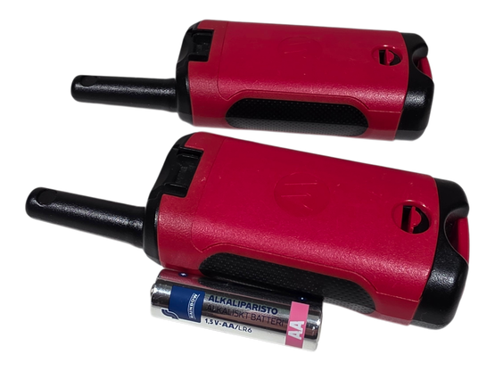 Kaksi radiopuhelinta (TLKRT40)