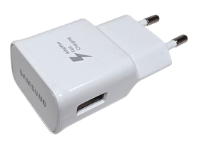 Laturi (Samsung EP-TA20EWE / 5V2A)