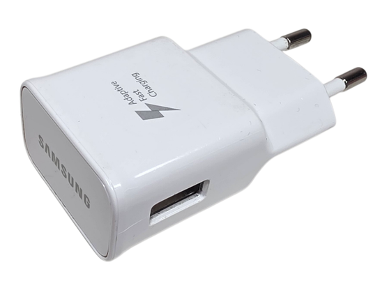 Laturi (Samsung EP-TA20EWE / 5V2A)