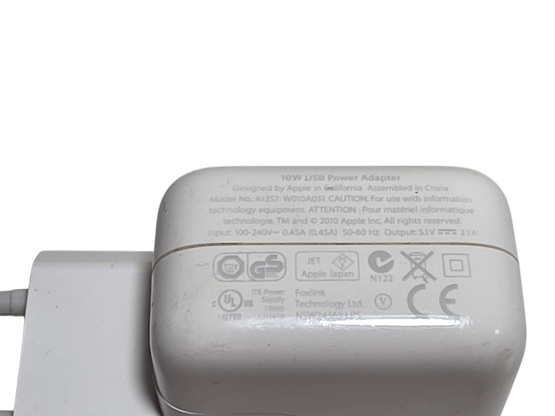 Laturi (Apple A1357 / 5V2,1A)