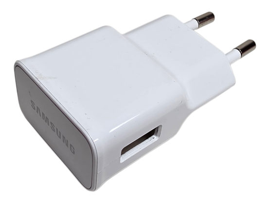 Laturi (Samsung EP-TA12EWE / 5V2A)