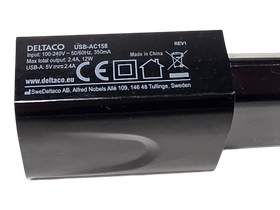 Laturi (Deltaco USB-AC158 / 5V2,4A)