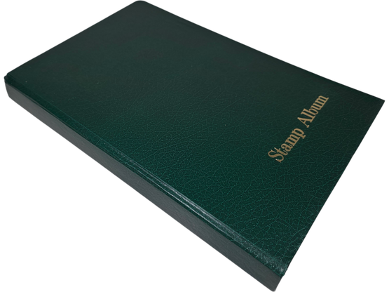 Suomalaisia postimerkkejä kansiossa