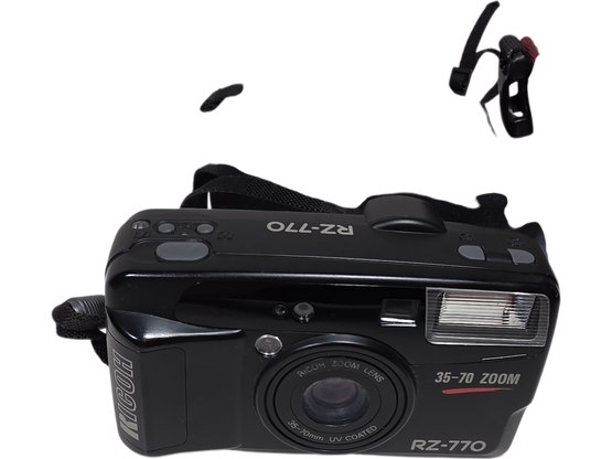 Filmikamera (Ricoh RZ-770)