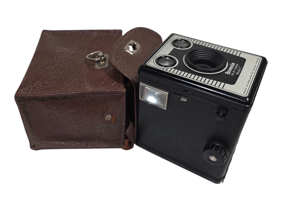 Vintage kamera (Brownie SIX-20 CAMERA Model C)