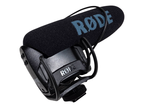 Mikrofoni kameraan (Rode VideoMic Pro)