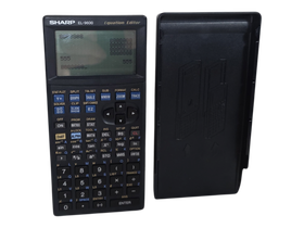 Retro tieteislaskin kosketusnäytöllä (Sharp EL-9600)