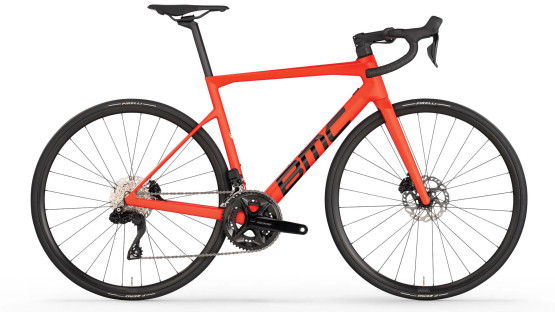 BMC Teammachine THREE uudella ohjaamolla