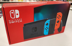 Nintendo Switch V2 konsoli