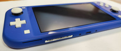 Nintendo Switch Lite konsoli