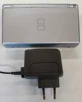 Nintendo DS Lite Metallic Silver + laturi