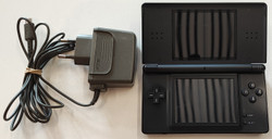 Nintendo DS Lite musta konsoli