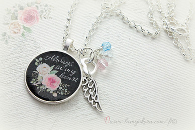 KUVARIIPUS TEKSTILLÄ