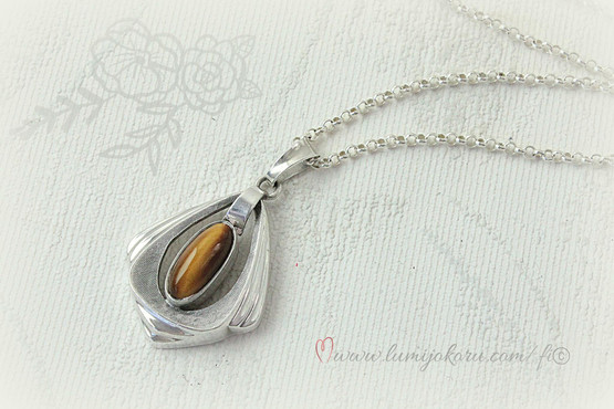 Tiikerinsilmä riipus