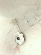 Hopeariipus ruusukvartsi