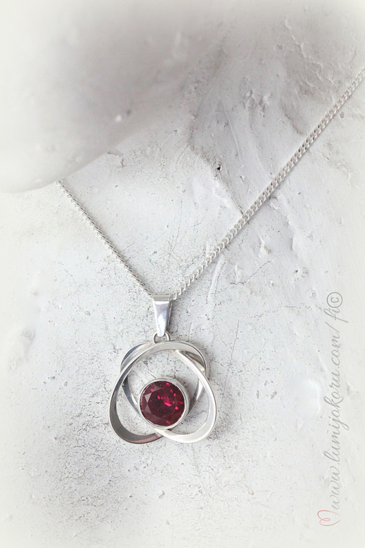 Salovaara riipus  hopea