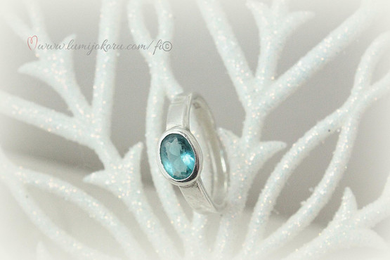 HOPEASORMUS TURKOOSILLA KIVELLÄ 19mm