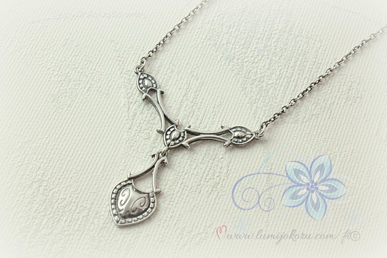 Kalevala koru Helinä kaulakoru