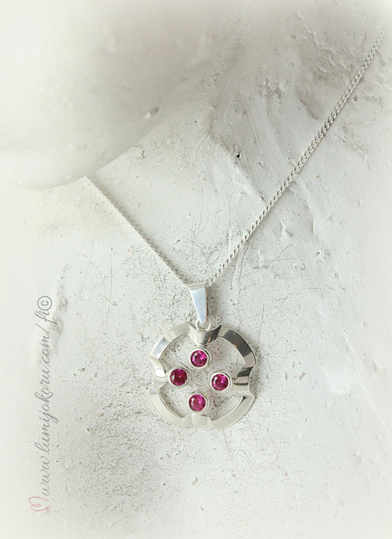 Salovaara riipus  hopeaa